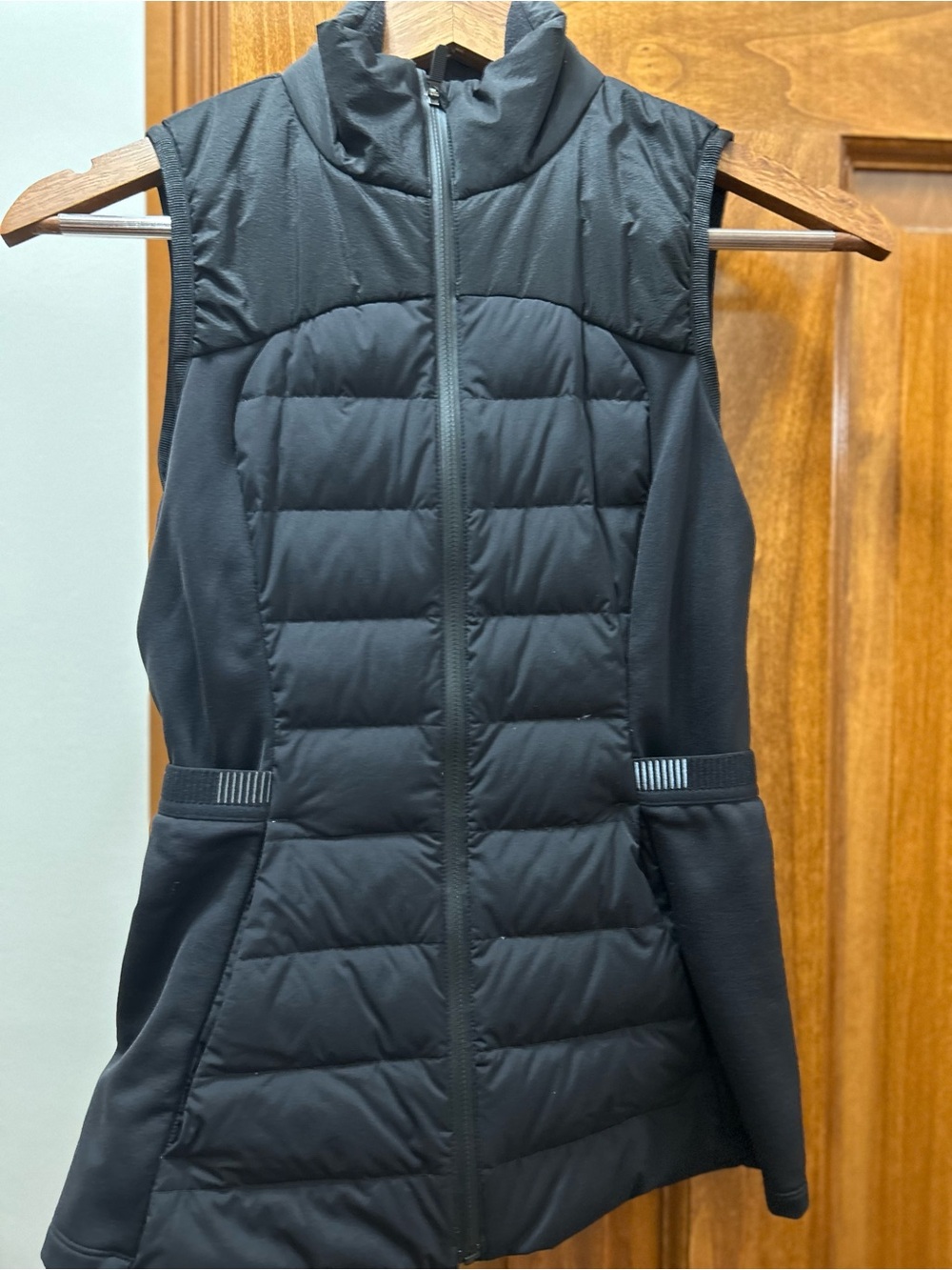Lululemon Black Quilted Sleeveless Puffer Vest